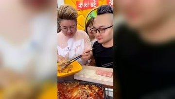 娱乐吃瓜酱酒肉